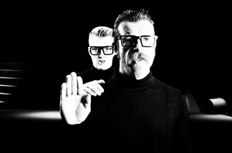 Eagles of Death Metal"Complexity" (video)