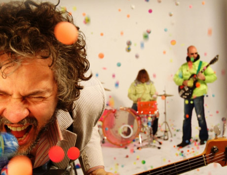 The Flaming Lips Smothered in Hugs (Guided by Voices cover)
