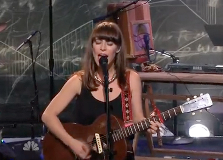 Feist 'The Bad In Each Other' (live on 'Leno')