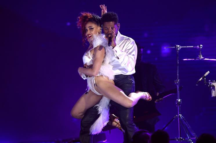 ​People Are Pissed That FKA twigs Didn't Sing During the Grammys' Prince Tribute 