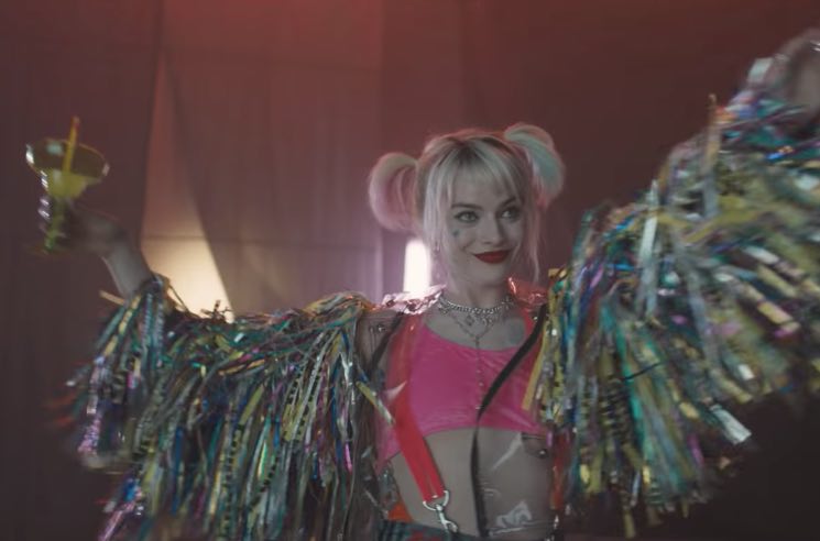​Margot Robbie Unveils First Look at Harley Quinn from 'Birds of Prey' 