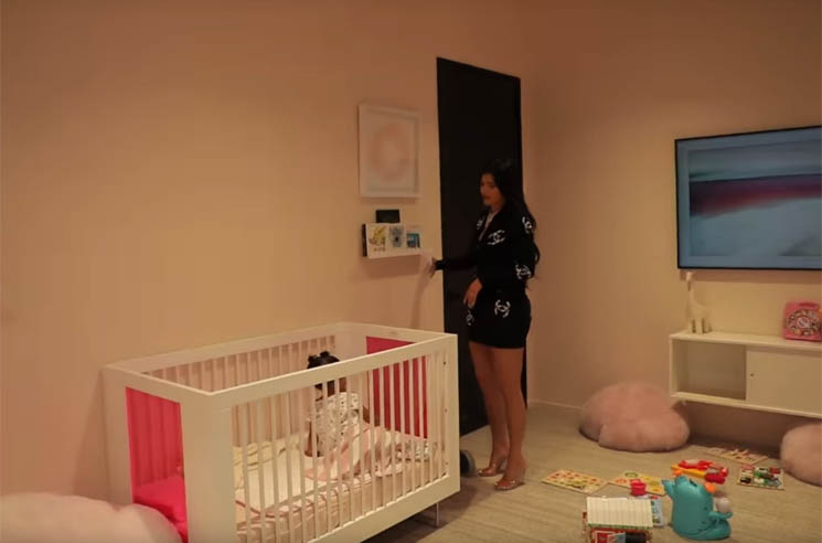 Kylie Jenner Sang to Her Baby for Two Seconds and It's Gone Totally Viral 