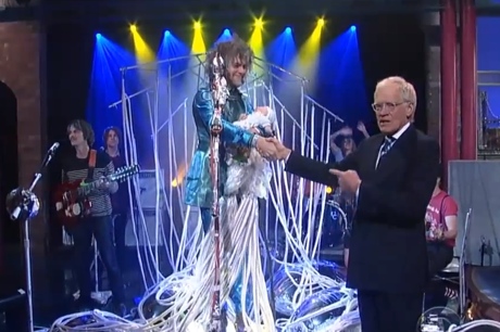The Flaming Lips 'Look…The Sun Is Rising' (live on 'Letterman')