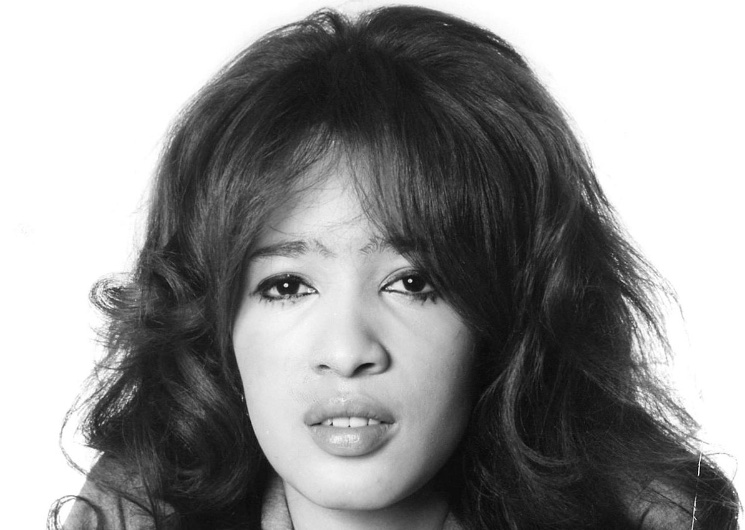 Ronnie Spector Dead at 78  