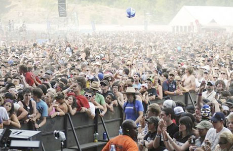 Traffic and Dust Problems Overshadow Pemberton Festival's Big Name Line-Up 