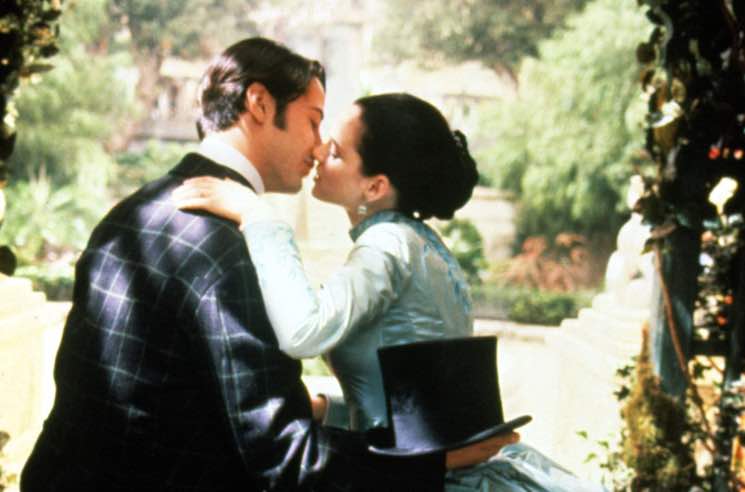 ​Winona Ryder and Keanu Reeves May Have Actually Got Married While Filming 'Dracula' 