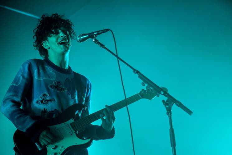The 1975 Announce North American Tour with Phoebe Bridgers and beabadoobee 
