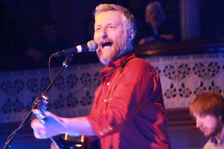 Billy Bragg Announces Maritimes Dates on North American Tour 