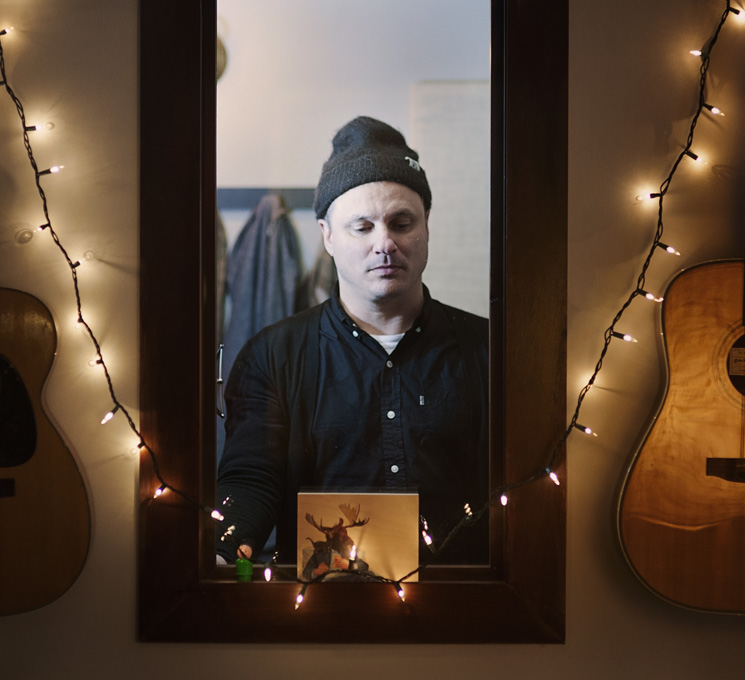 Jim Bryson Explores the Middle Years on 'Somewhere We Will Find Our Place' 
