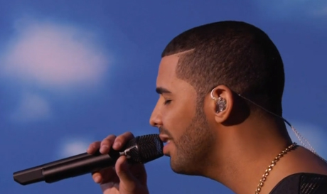 Drake 'Hold On, We're Going Home' / 'Started From the Bottom' (live at the VMAs)