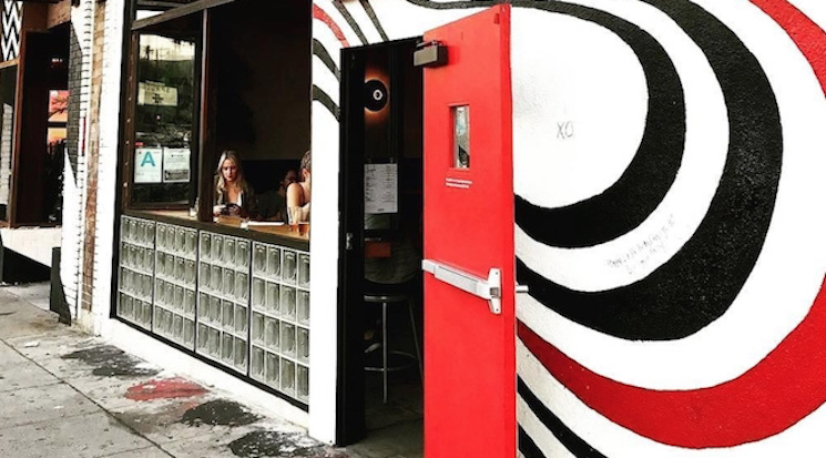 The Restaurant That Cut a Hole Through the Elliott Smith Mural Is Going Out of Business 