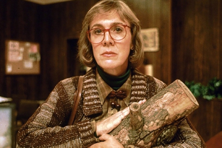 'Twin Peaks' Log Lady Catherine E. Coulson Dies at 71 