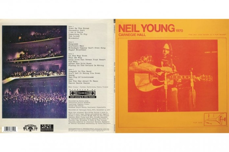 Neil Young Kicks Off Bootleg Series with 'Carnegie Hall 1970' 