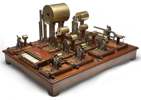 World's First Electronic Synthesizer Up for Auction 