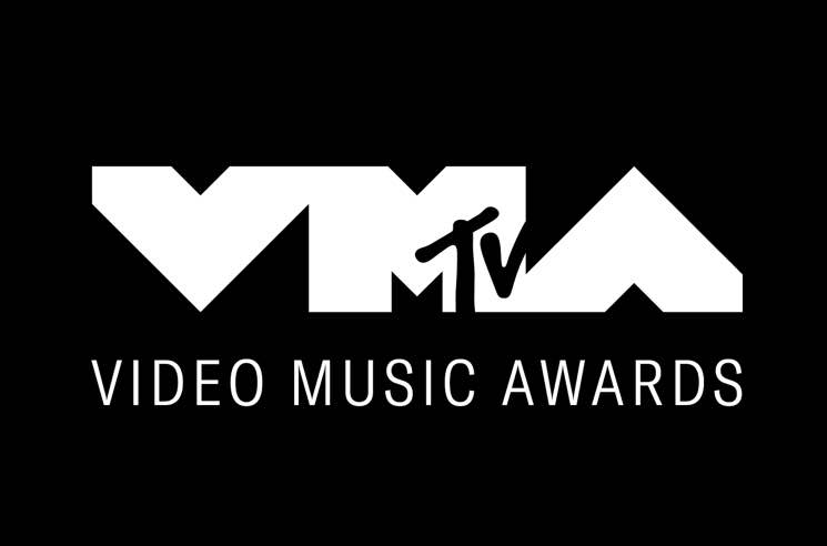 ​Watch Taylor Swift, Shawn Mendes, Missy Elliott Perform at the VMAs 