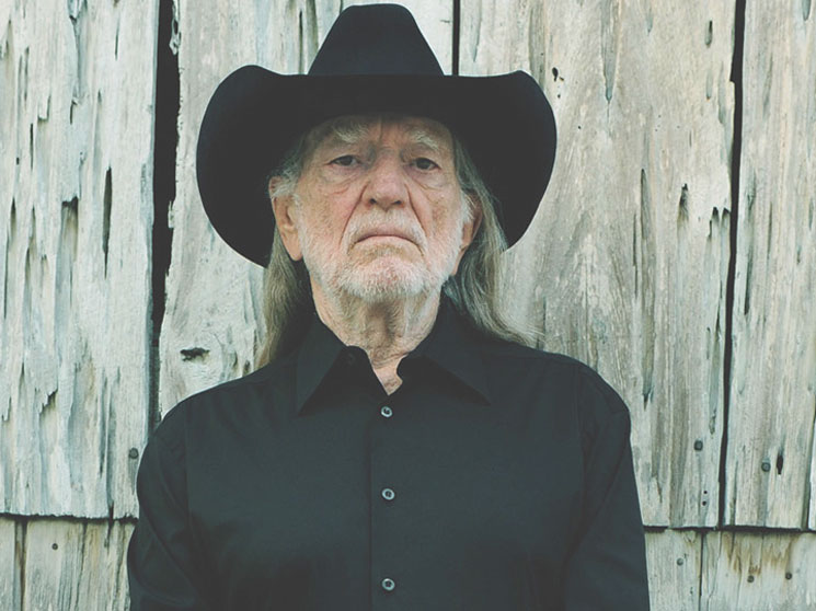 ​Willie Nelson Cancels Upcoming Tour Dates Because of 'Breathing Problem' 